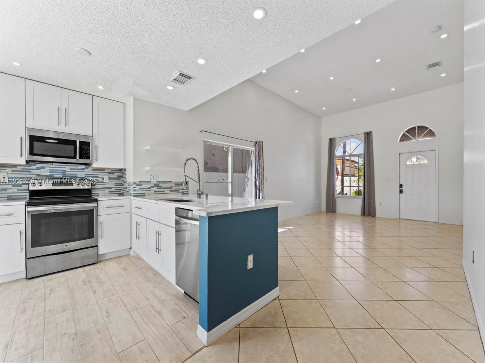 LAGUNA PONDS SEC 2 - Residential