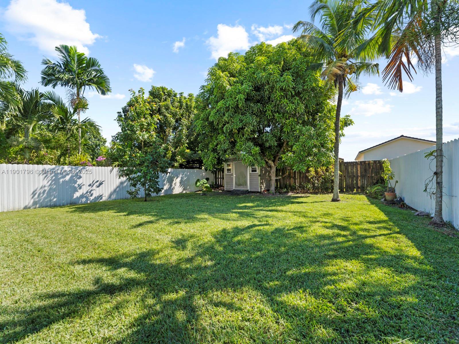 LAGUNA PONDS SEC 2 - Residential