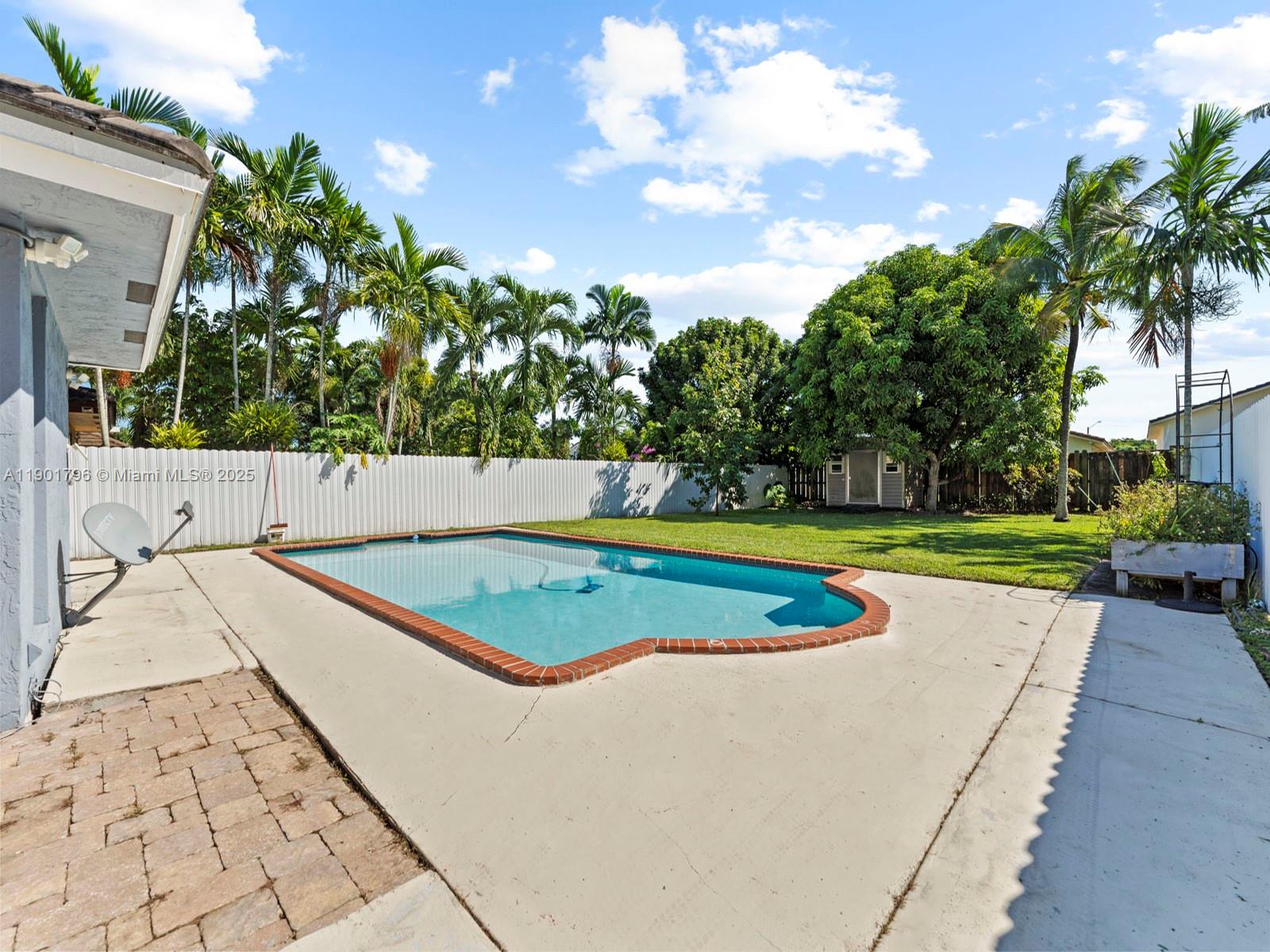 LAGUNA PONDS SEC 2 - Residential