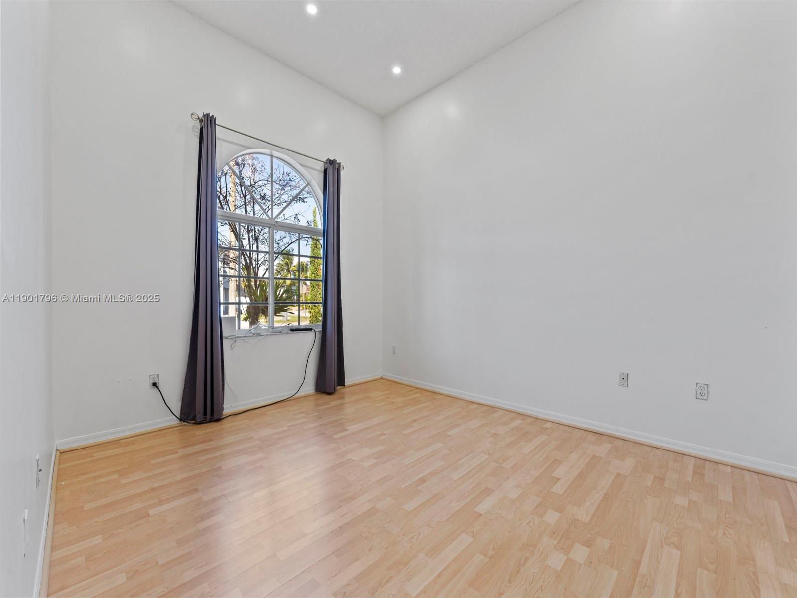 LAGUNA PONDS SEC 2 - Residential