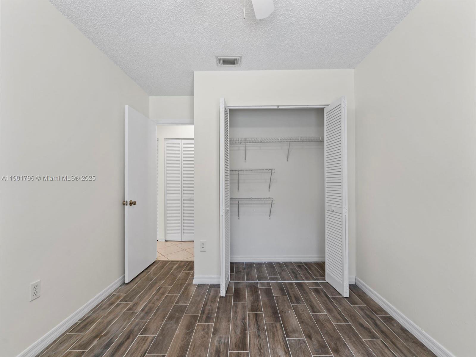 LAGUNA PONDS SEC 2 - Residential