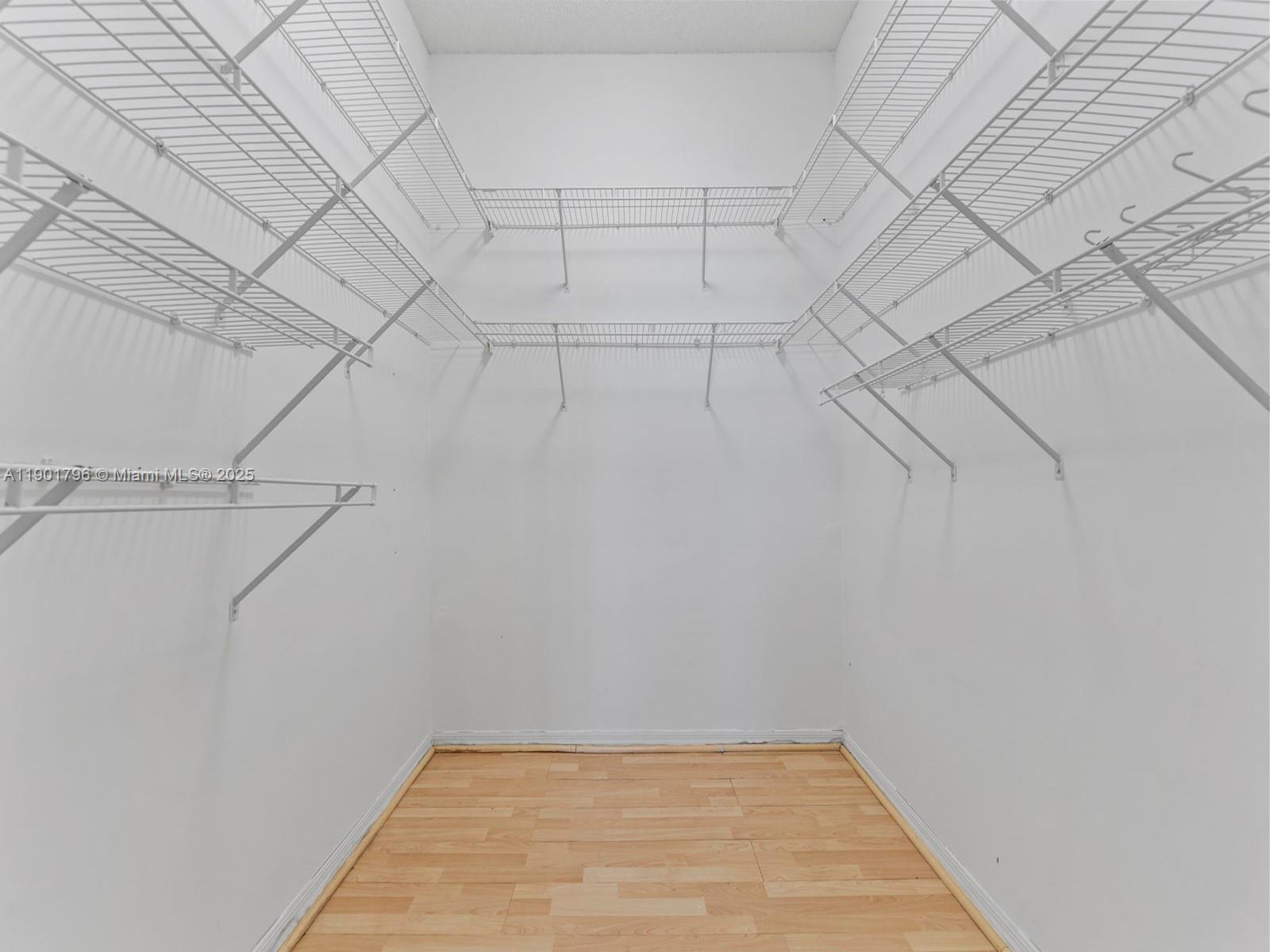 LAGUNA PONDS SEC 2 - Residential