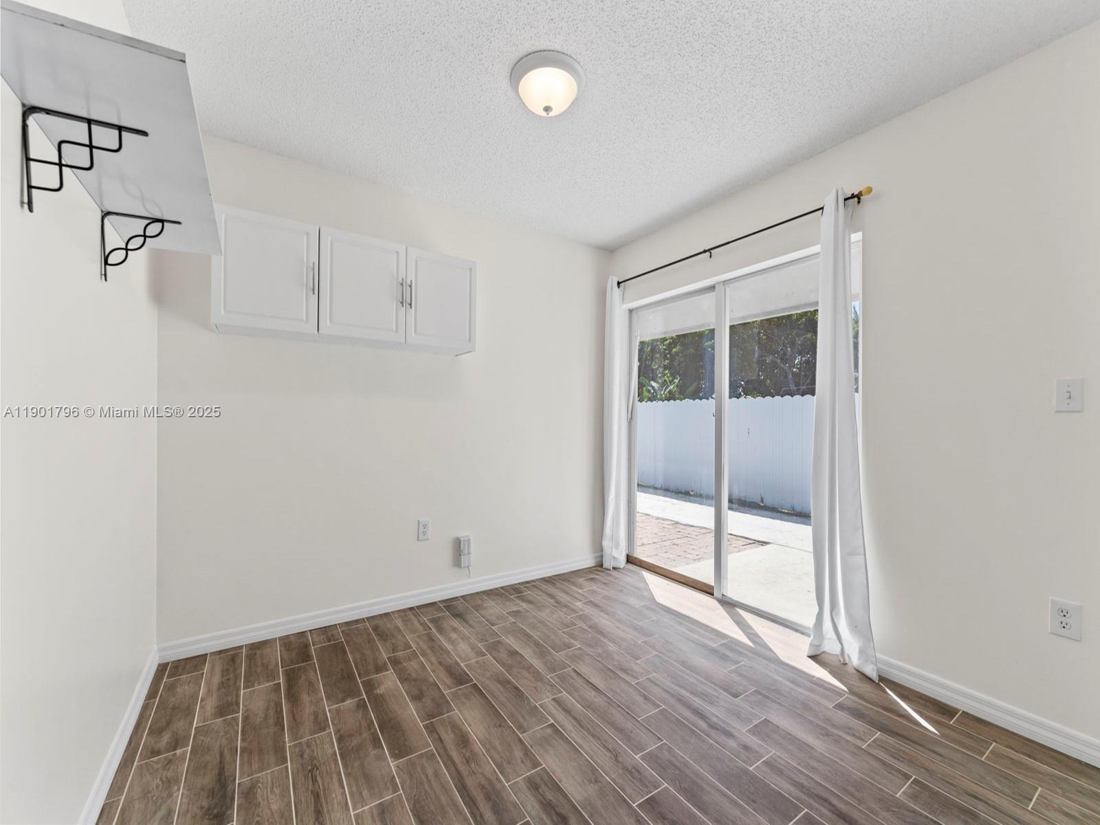 LAGUNA PONDS SEC 2 - Residential