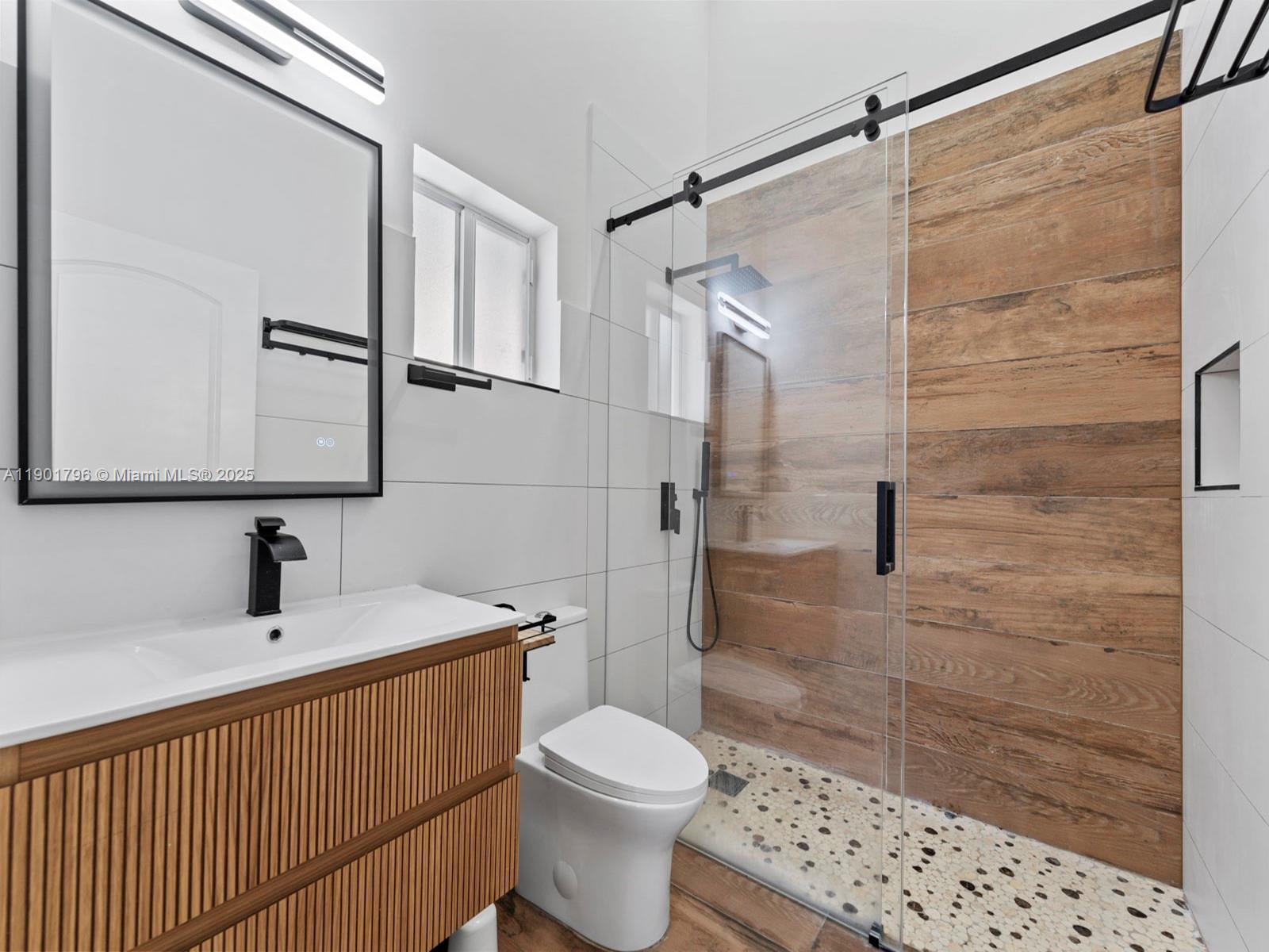 LAGUNA PONDS SEC 2 - Residential