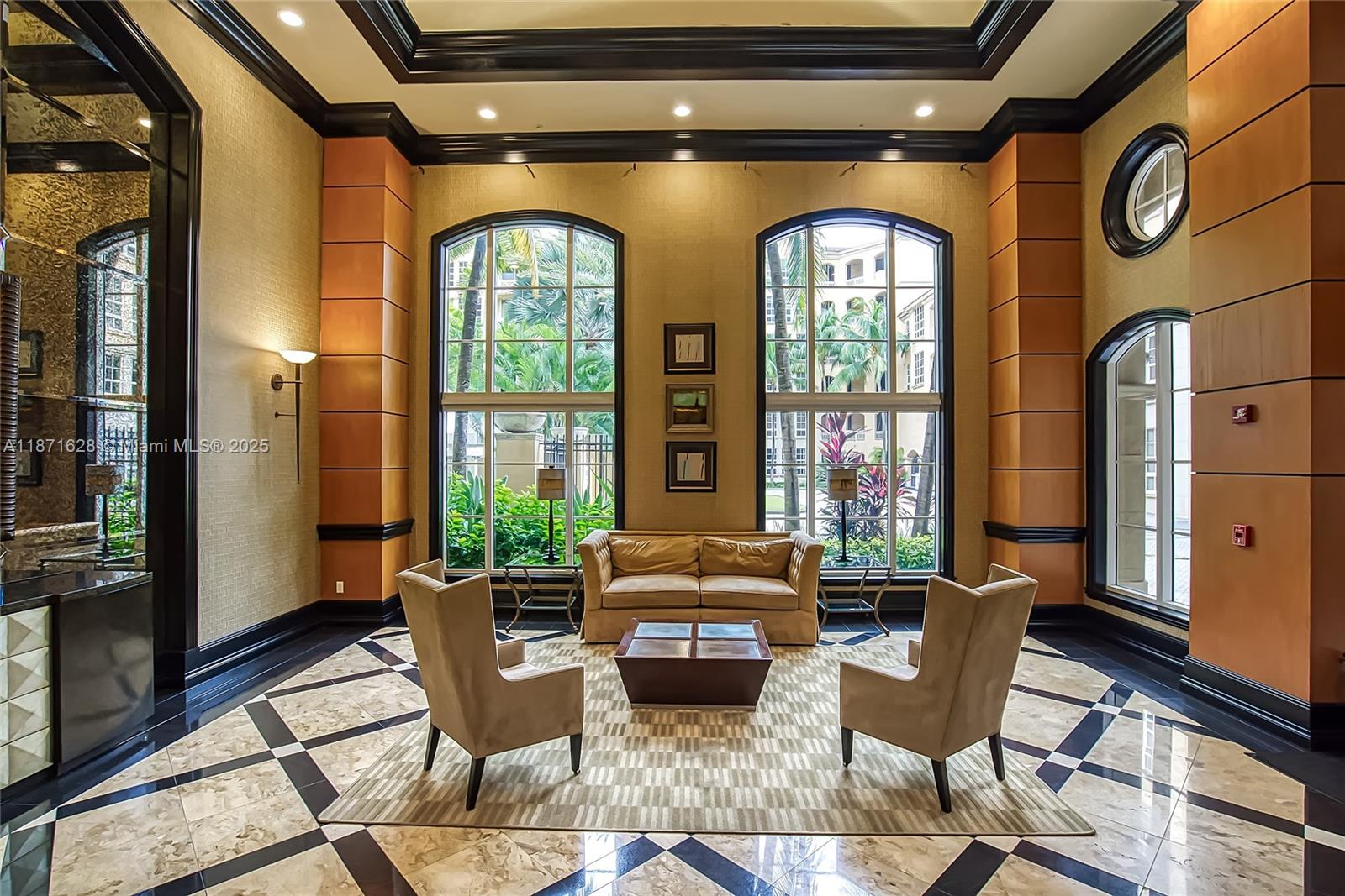 ALAQUA CONDO - Residential