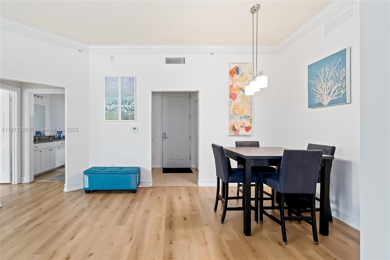 ALAQUA CONDO - Residential