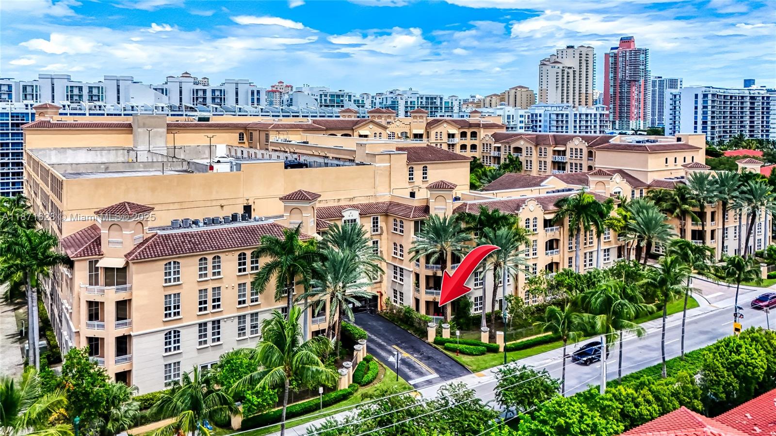 ALAQUA CONDO - Residential