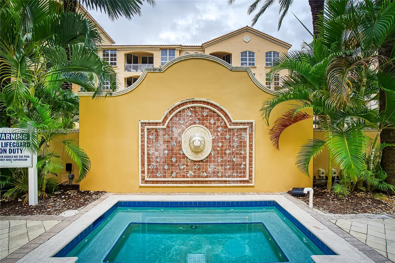 ALAQUA CONDO - Residential