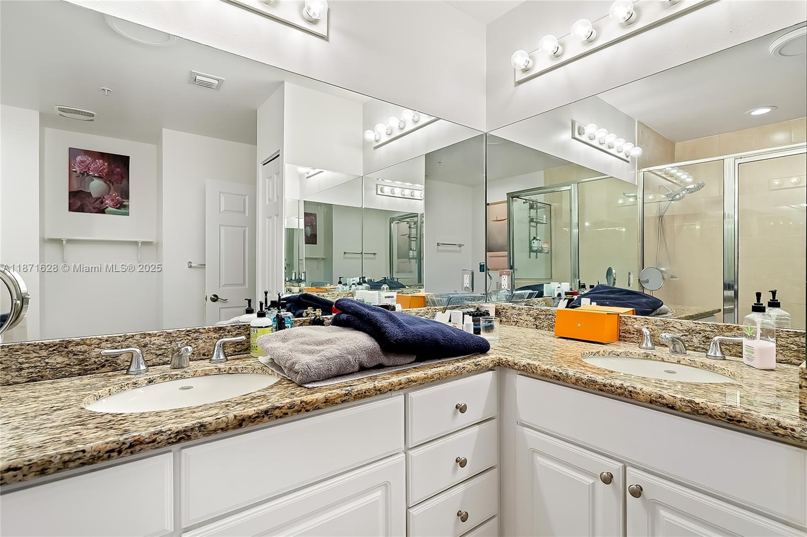 ALAQUA CONDO - Residential