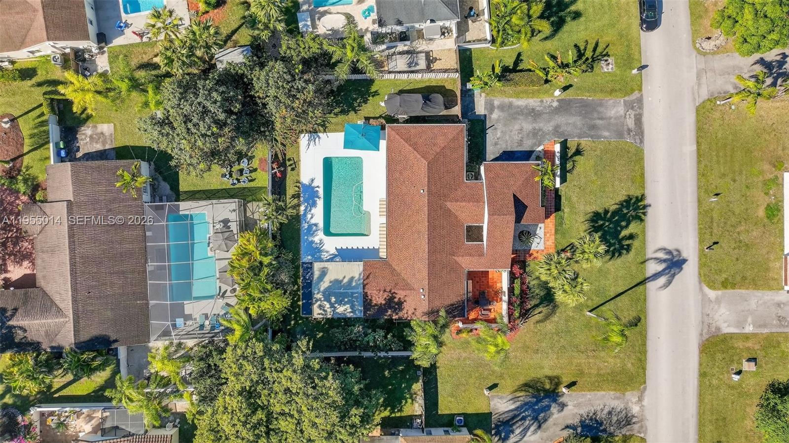 WEITZER SHAUNA MEADOWS SE - Residential