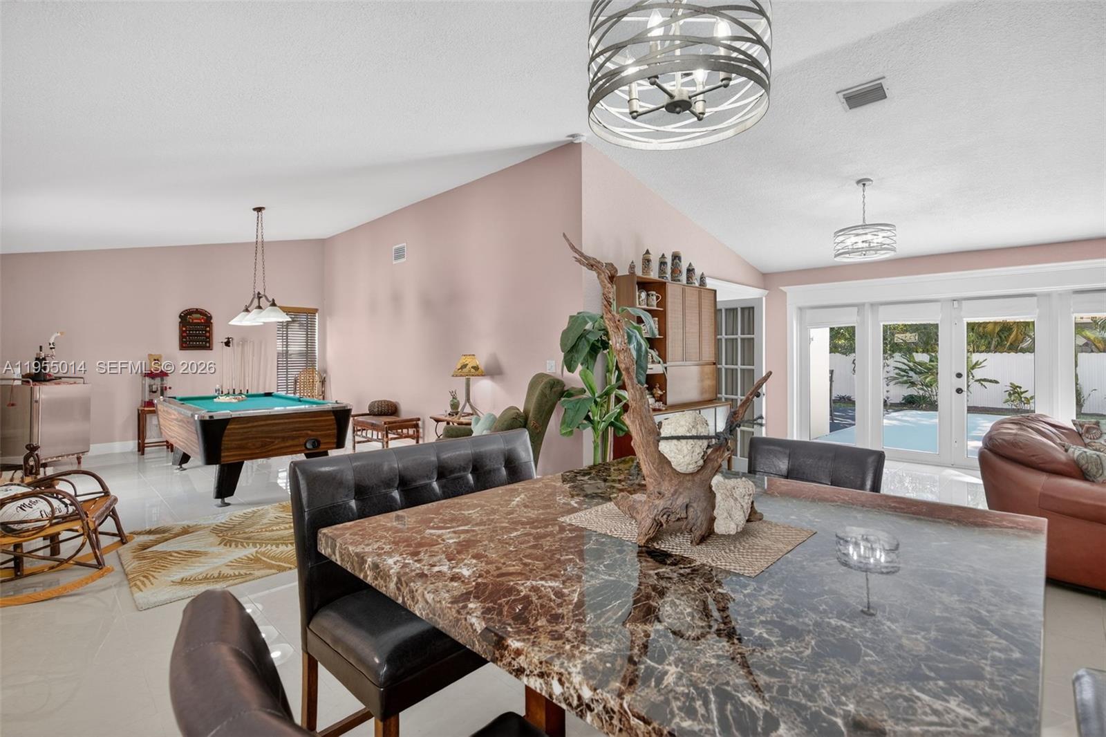 WEITZER SHAUNA MEADOWS SE - Residential