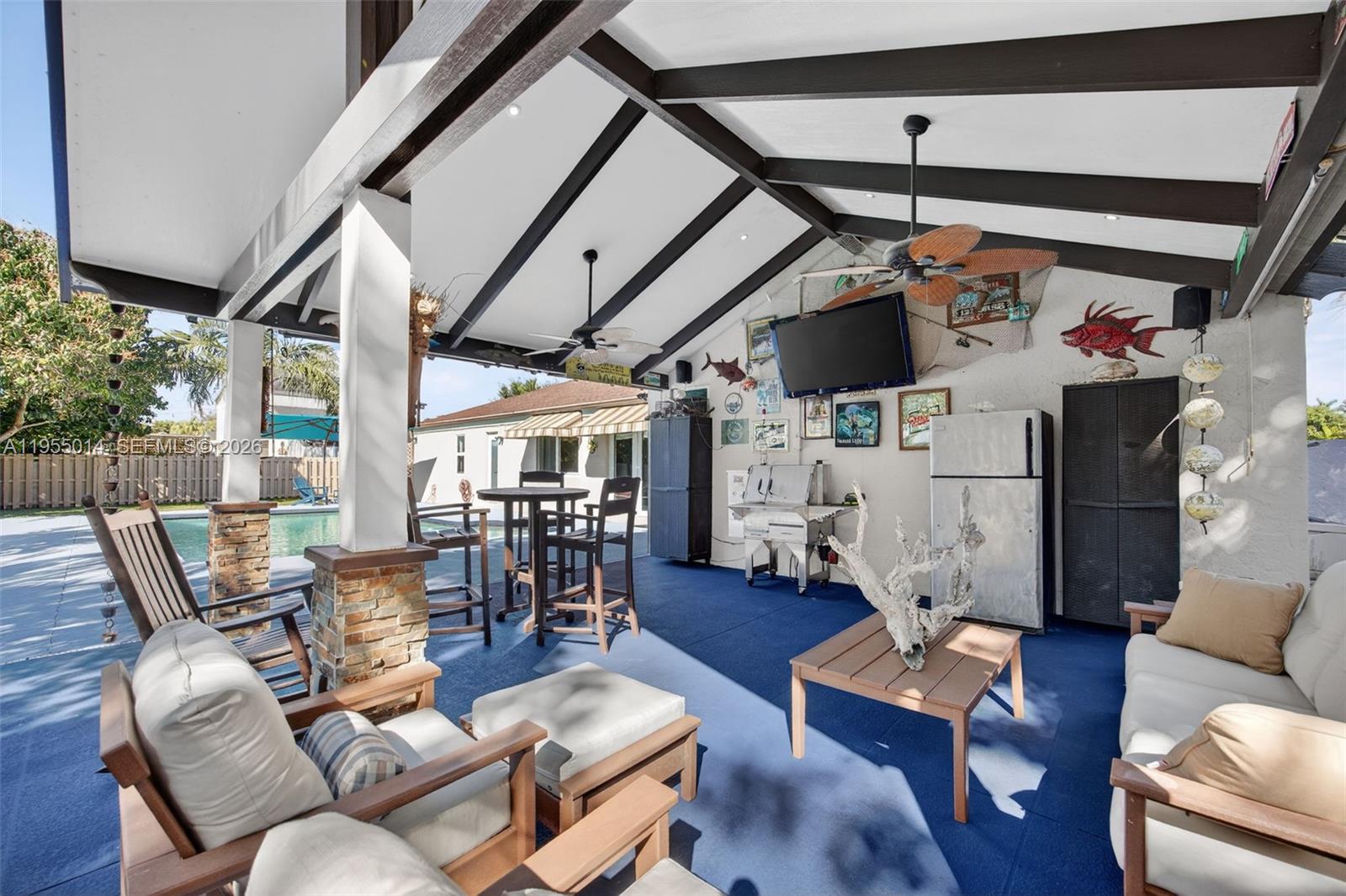 WEITZER SHAUNA MEADOWS SE - Residential