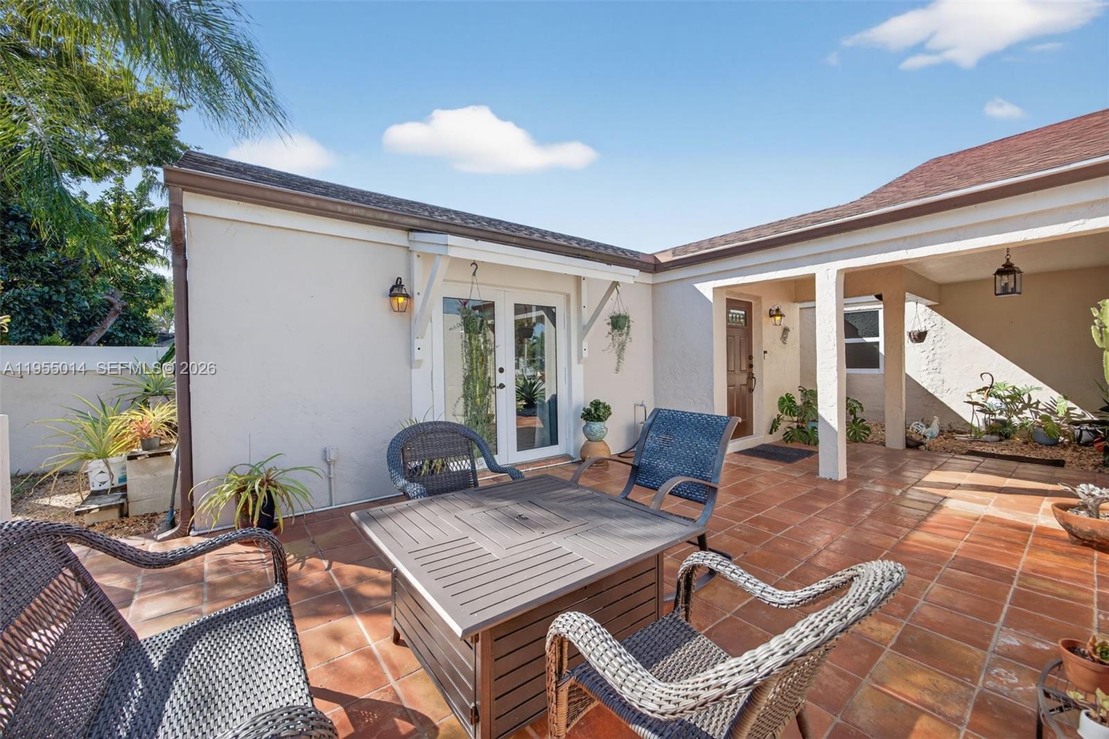 WEITZER SHAUNA MEADOWS SE - Residential