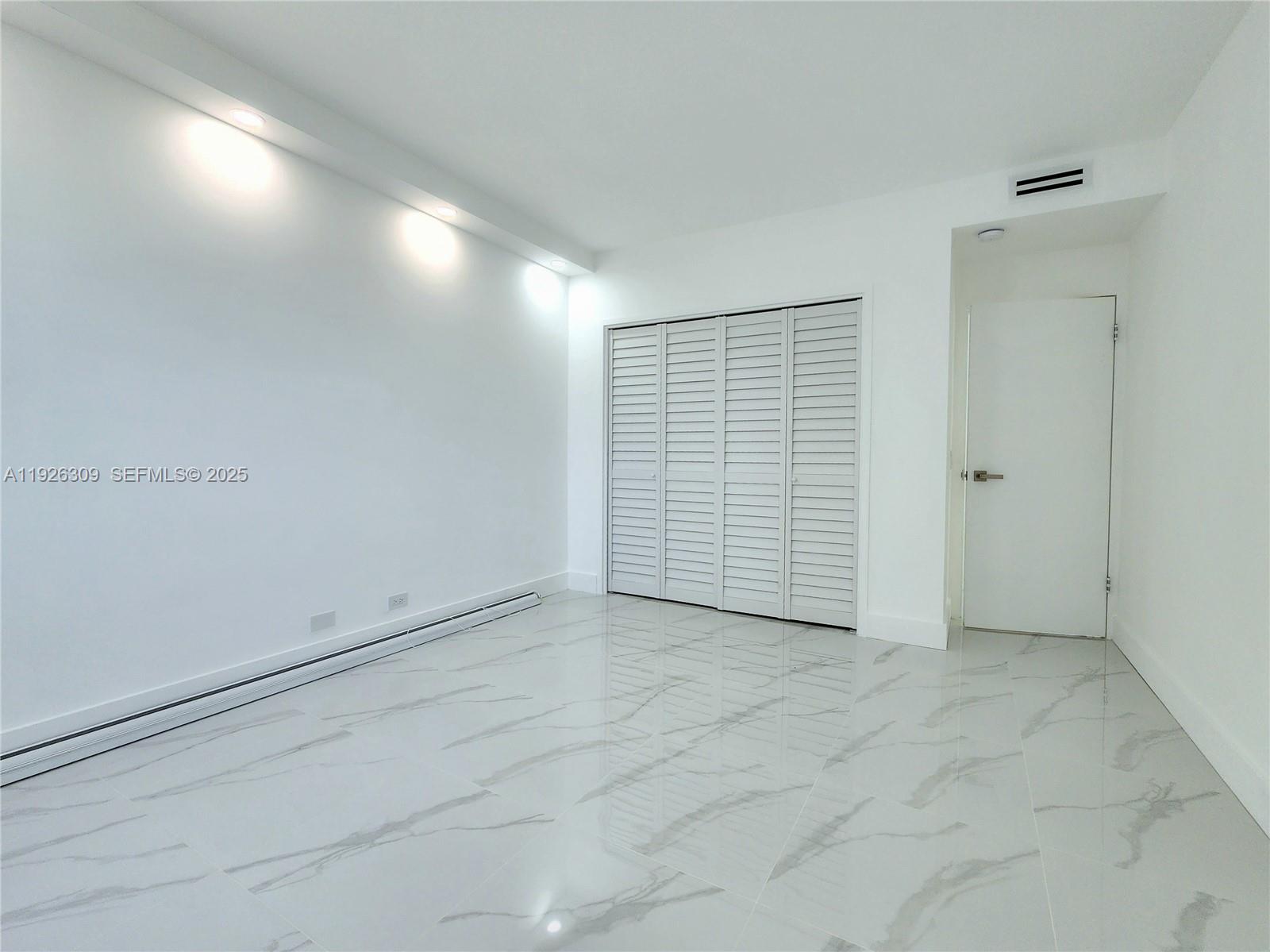 ALEXANDER TOWERS CONDO - Residential Lease