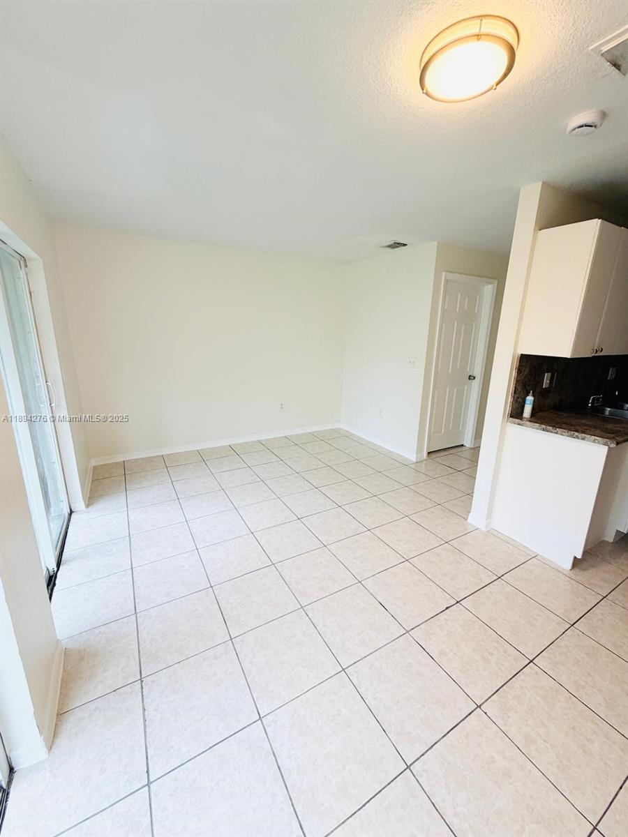 NARANJA GARDENS - Residential Lease