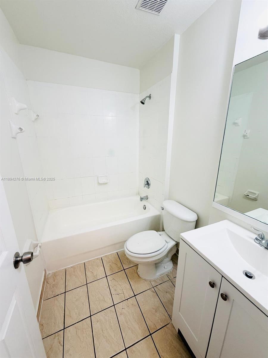 NARANJA GARDENS - Residential Lease