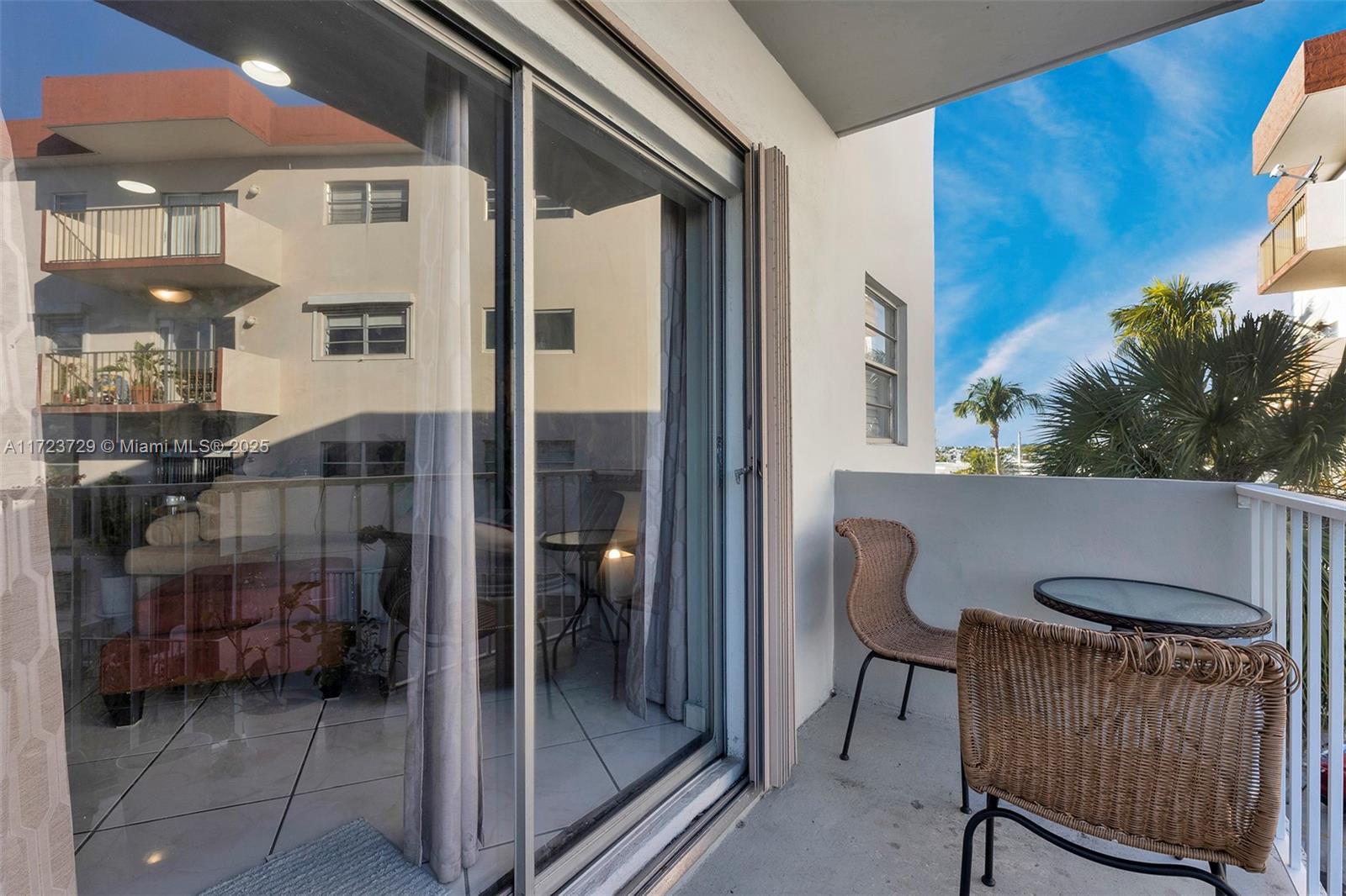 BONI-VISTA CONDO - Residential
