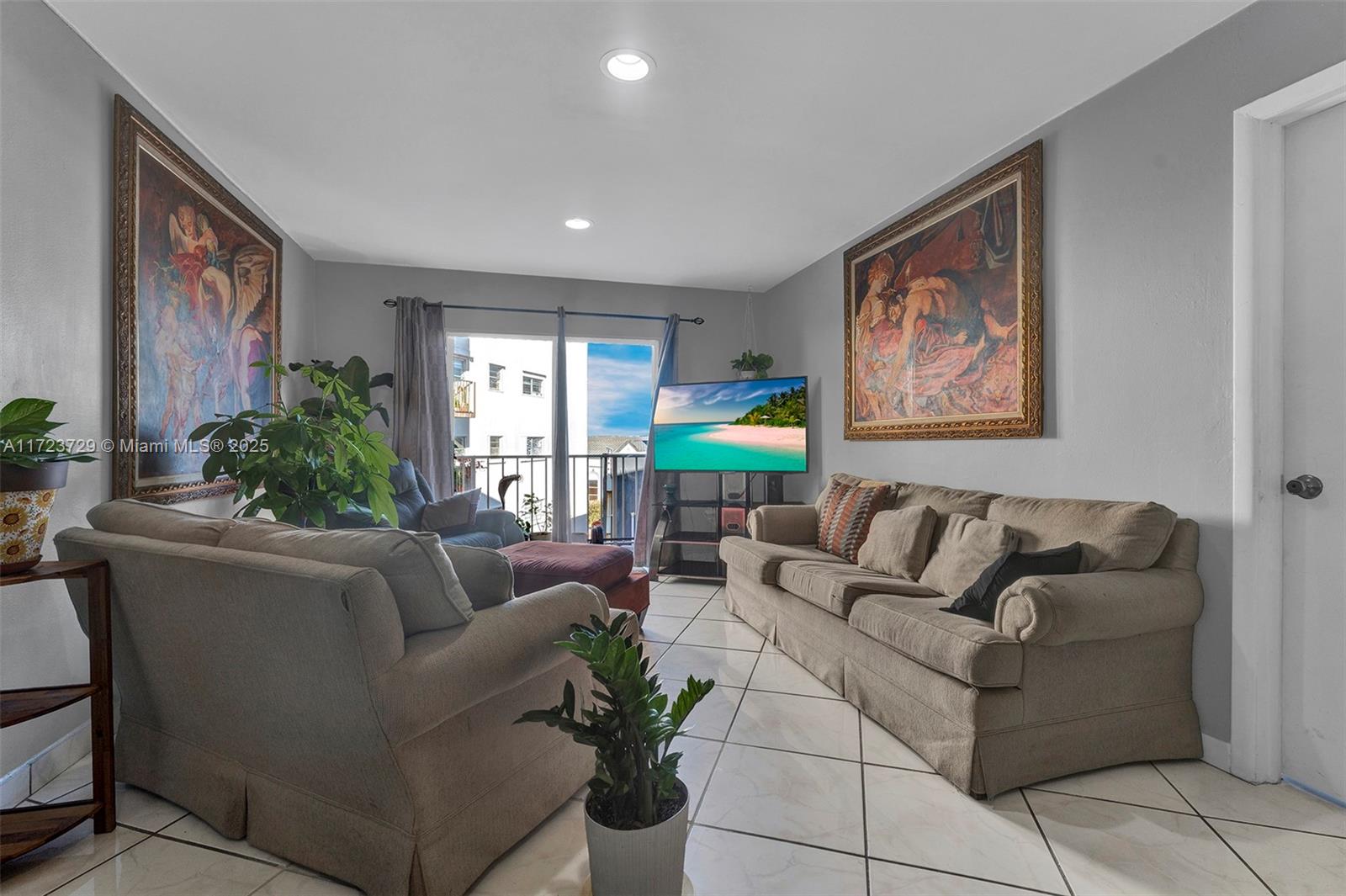 BONI-VISTA CONDO - Residential
