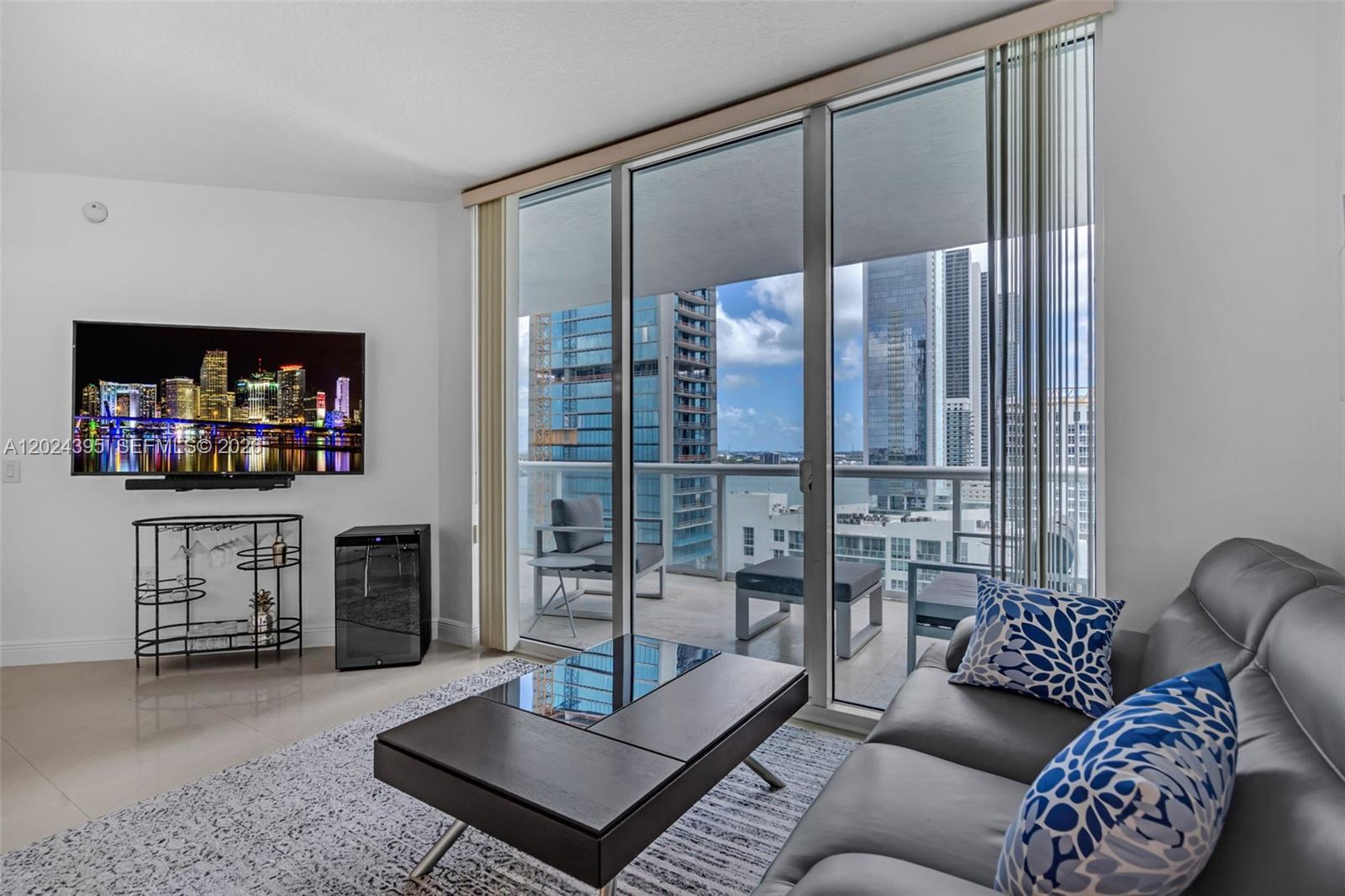 PLATINUM CONDO - Residential Lease