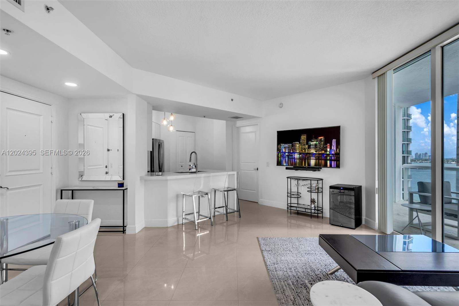 PLATINUM CONDO - Residential Lease