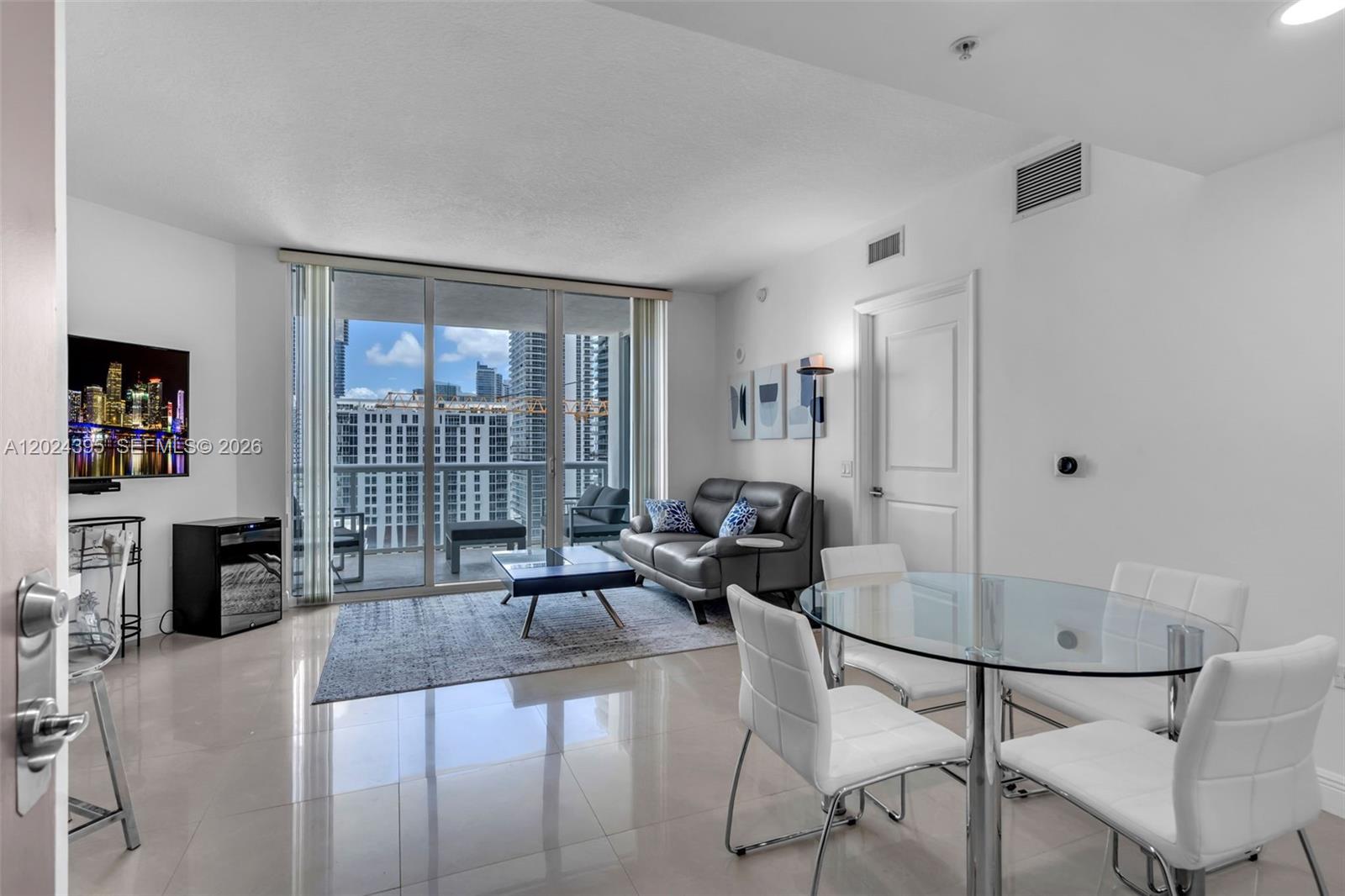 PLATINUM CONDO - Residential Lease
