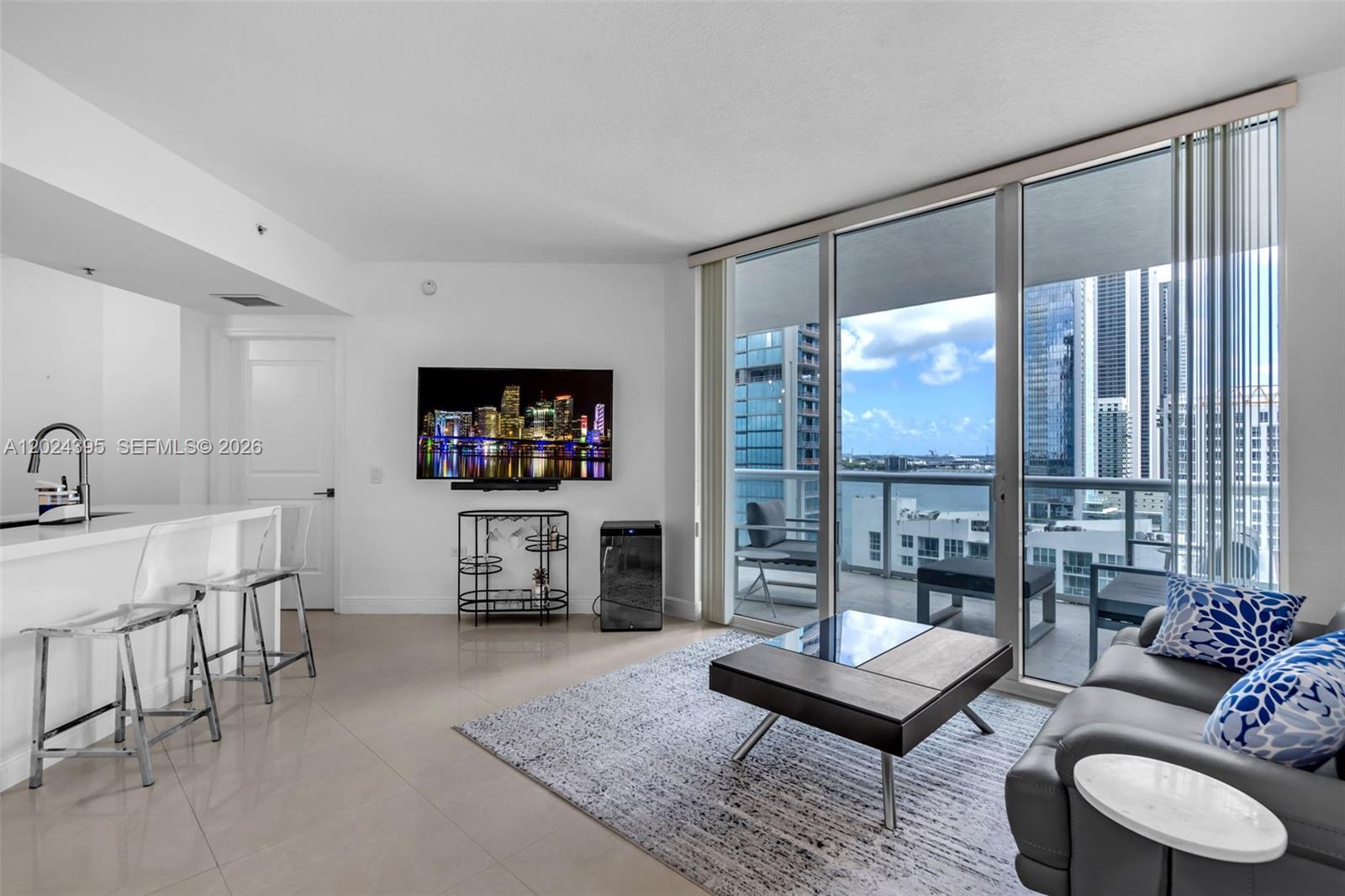 PLATINUM CONDO - Residential Lease