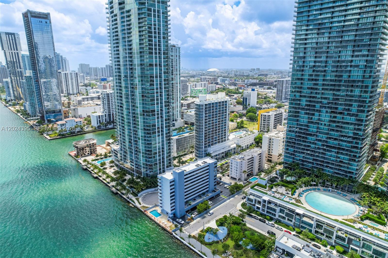 PLATINUM CONDO - Residential Lease