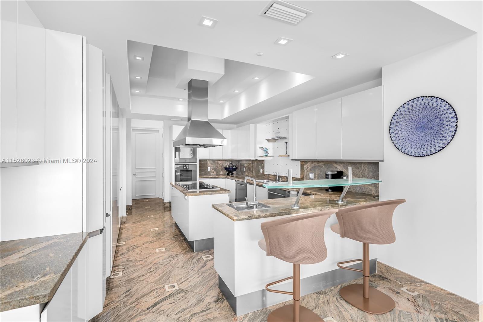 2600 ISL BLVD WILLIAMS IS - Residential