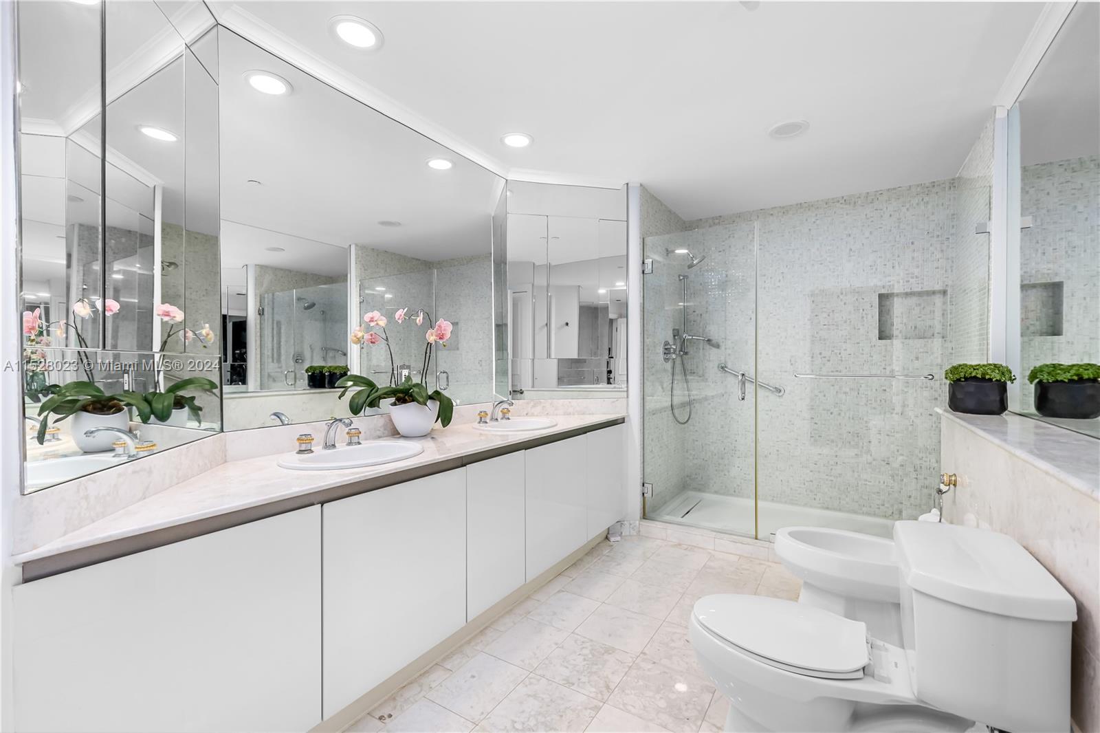 2600 ISL BLVD WILLIAMS IS - Residential