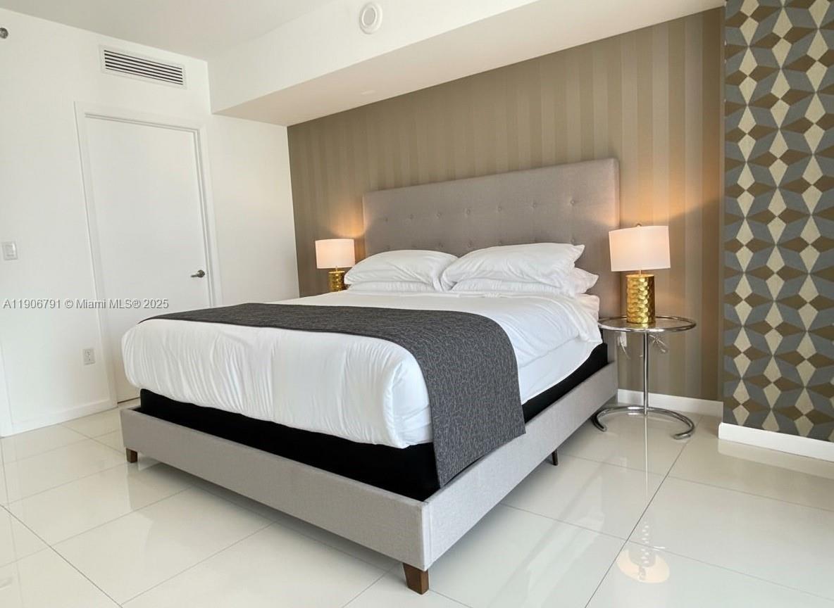 ICON BRICKELL CONDO NO 3 - Residential Lease