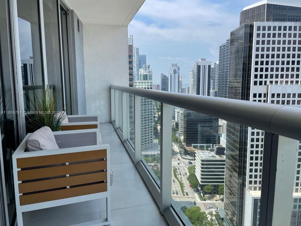 ICON BRICKELL CONDO NO 3 - Residential Lease