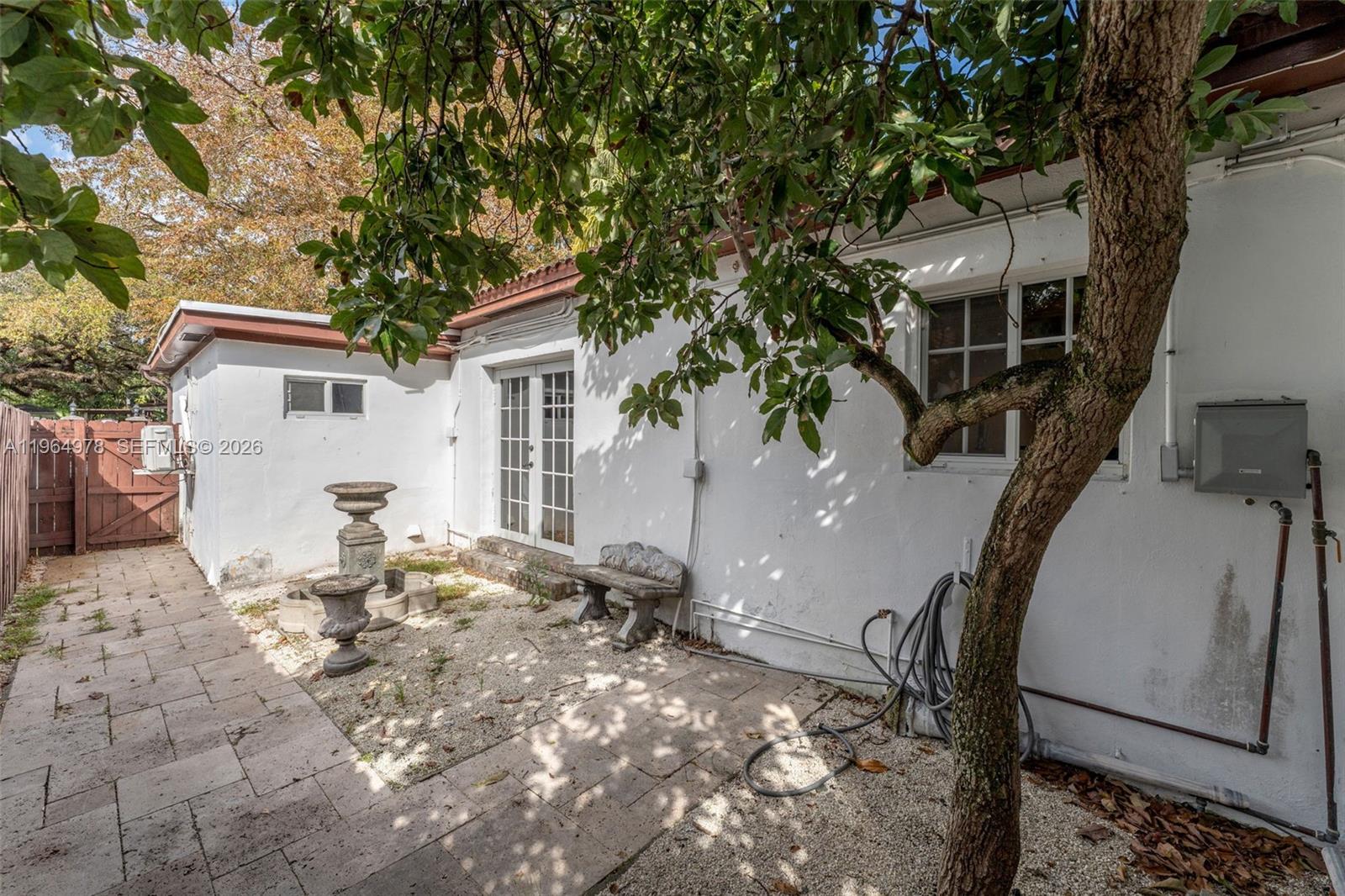 SUNNY GROVE - Residential