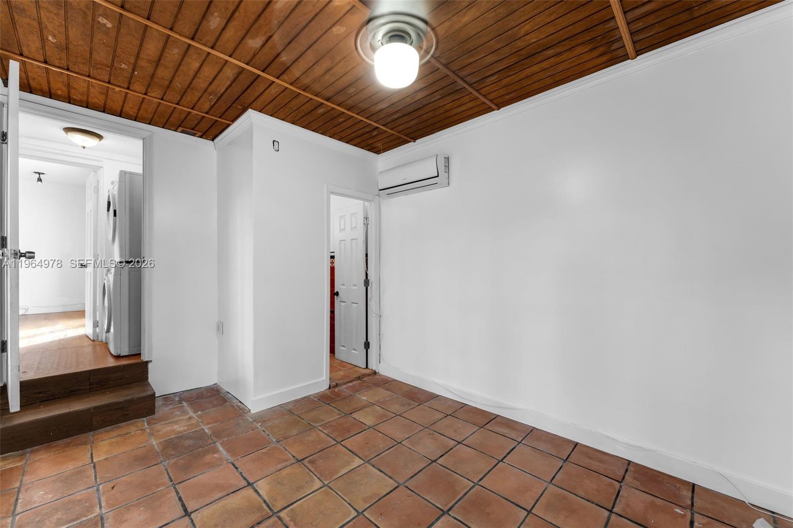 SUNNY GROVE - Residential