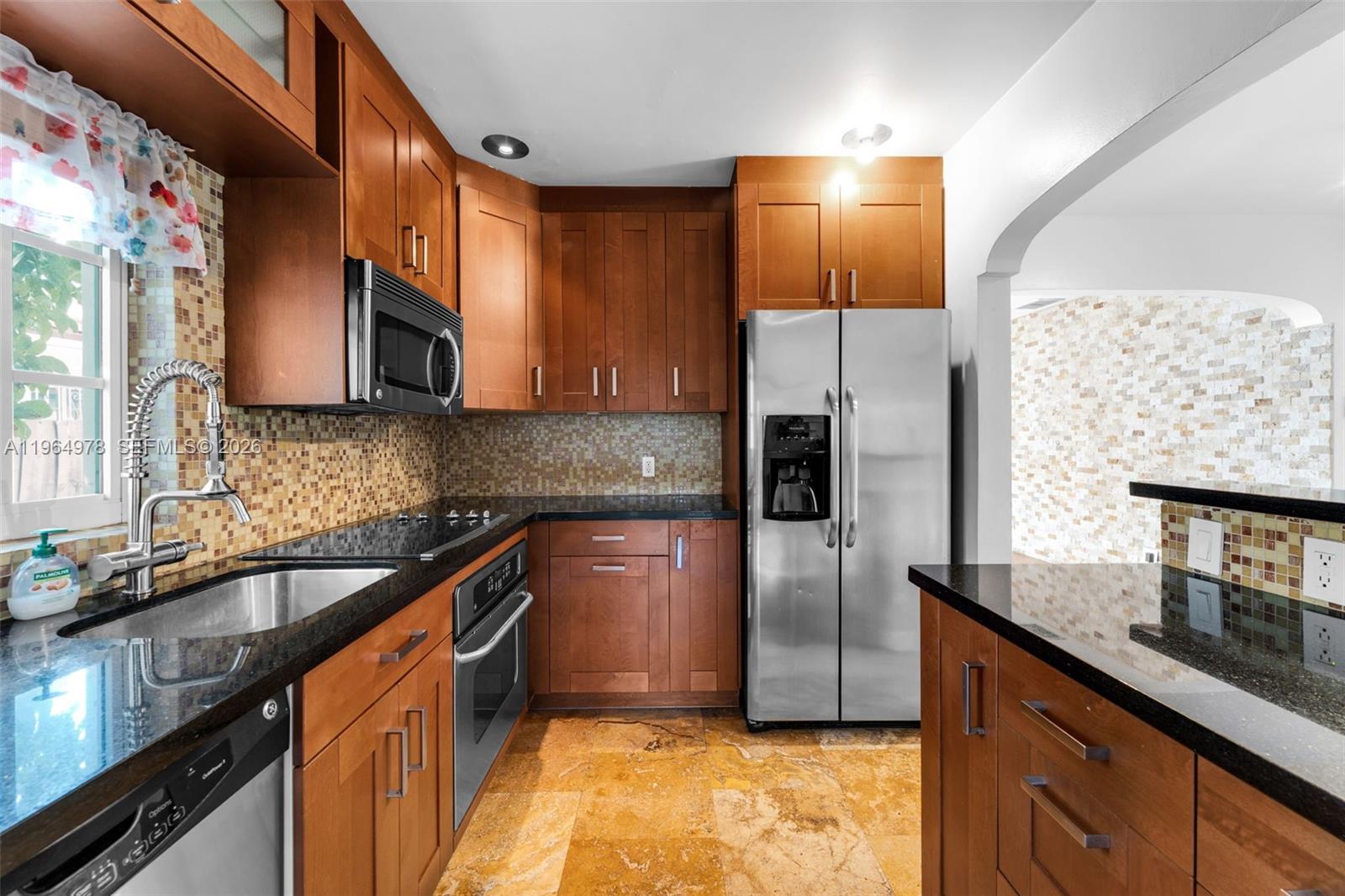 SUNNY GROVE - Residential