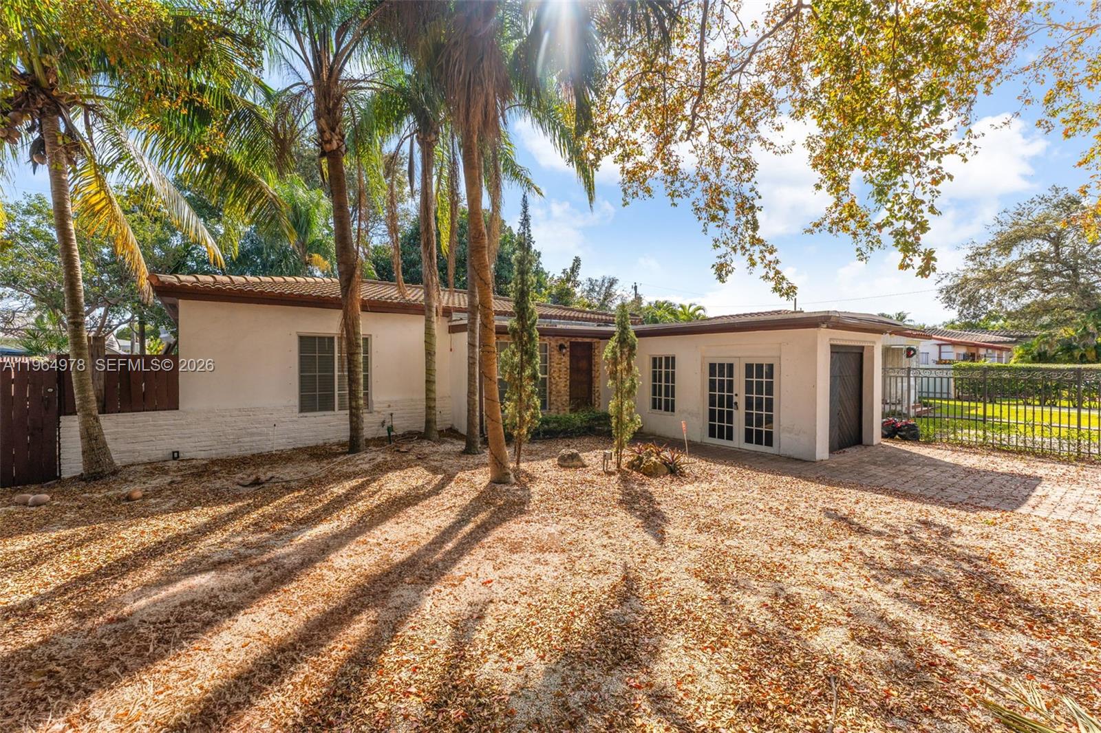 SUNNY GROVE - Residential