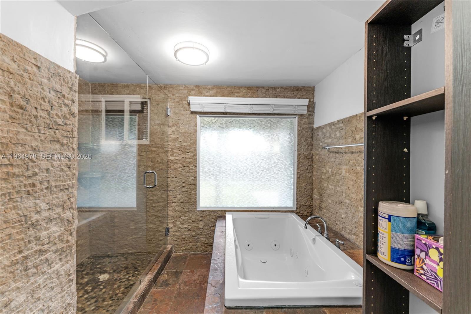 SUNNY GROVE - Residential