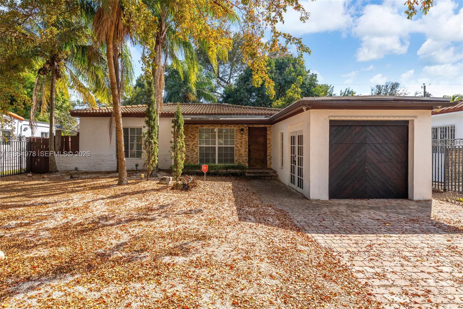 SUNNY GROVE - Residential