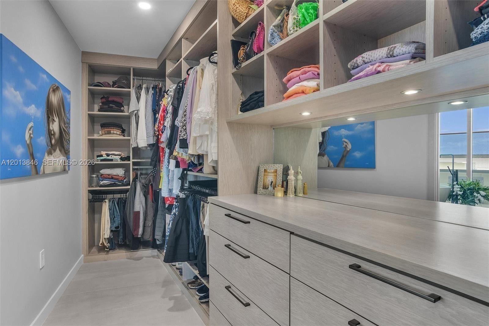 2200 FORT LAUDERDALE BEAC - Residential Lease