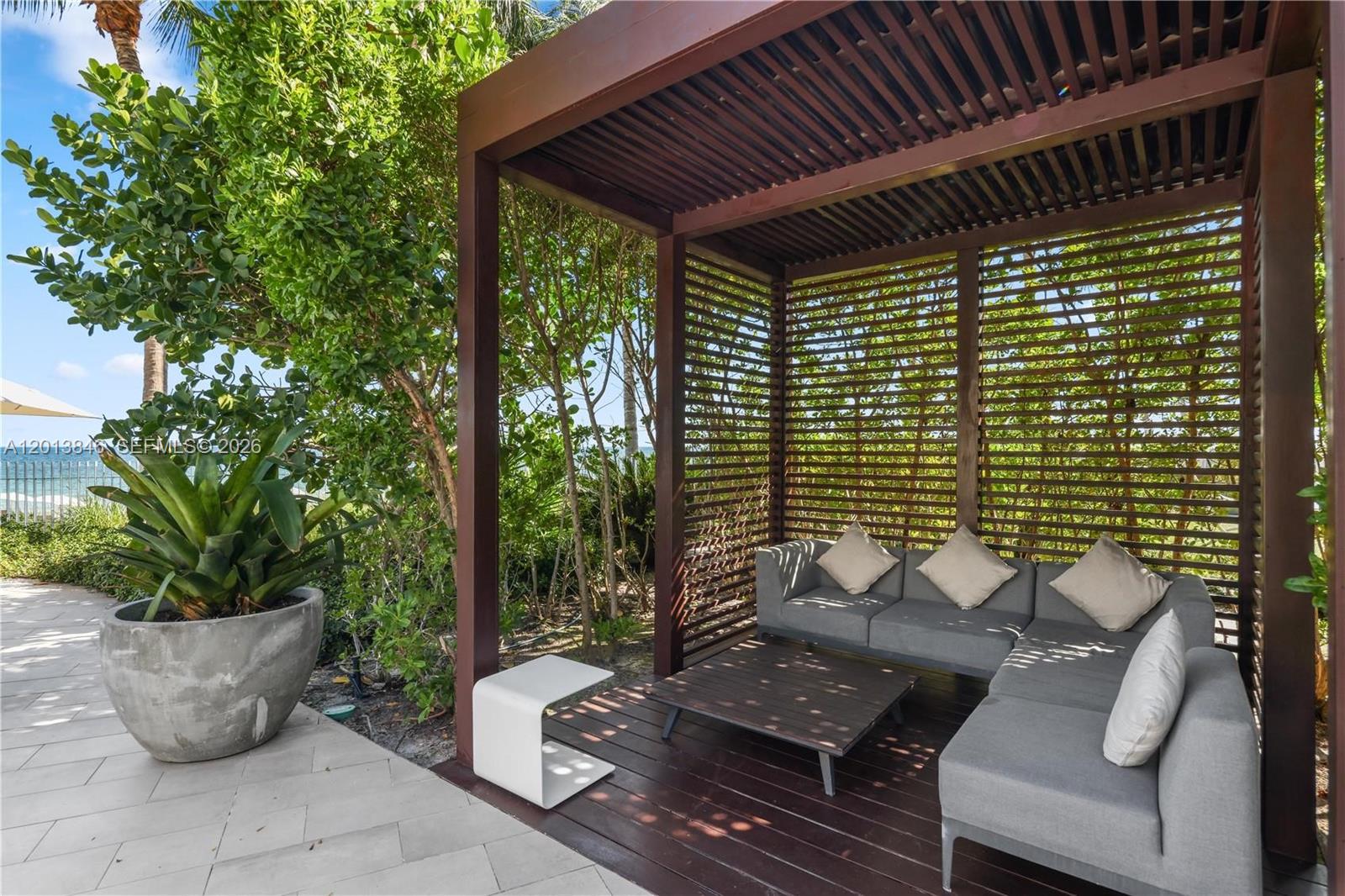 2200 FORT LAUDERDALE BEAC - Residential Lease