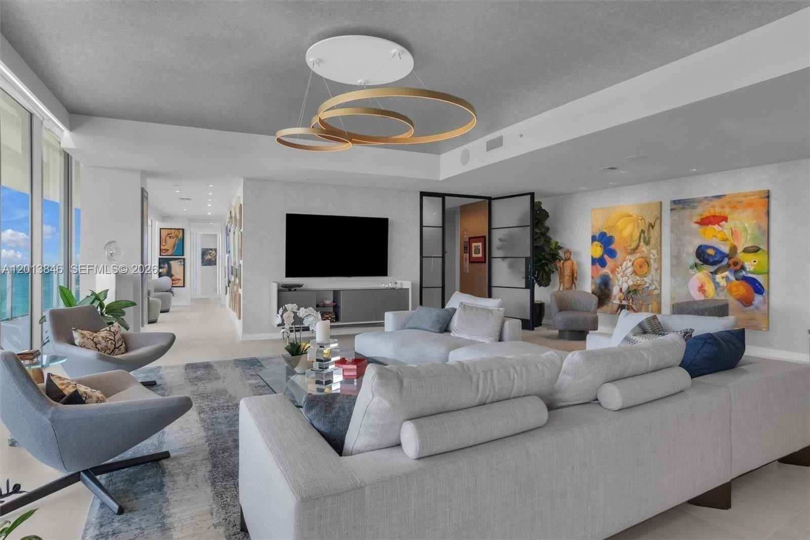 2200 FORT LAUDERDALE BEAC - Residential Lease