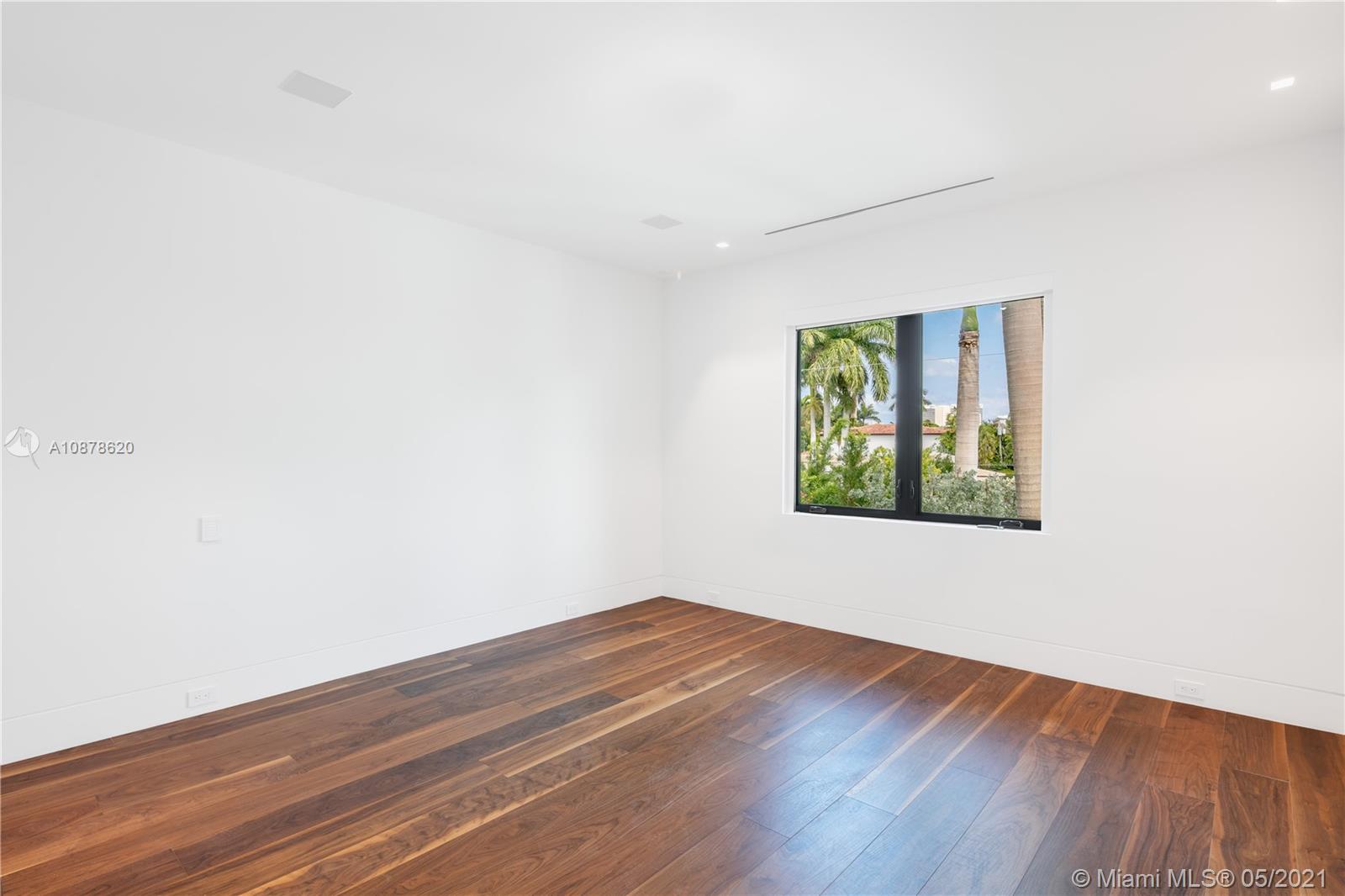 BAY HARBOR ISLAND - Residential