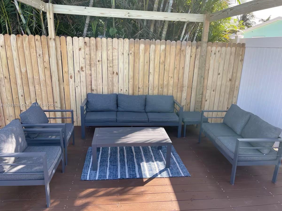 COLLIER ESTATES 1ST ADD - Residential Lease