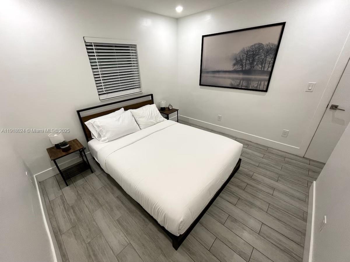 COLLIER ESTATES 1ST ADD - Residential Lease