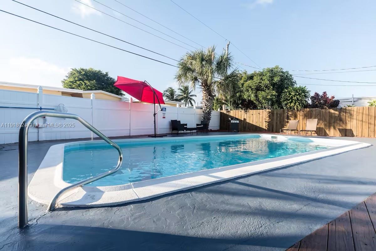 COLLIER ESTATES 1ST ADD - Residential Lease