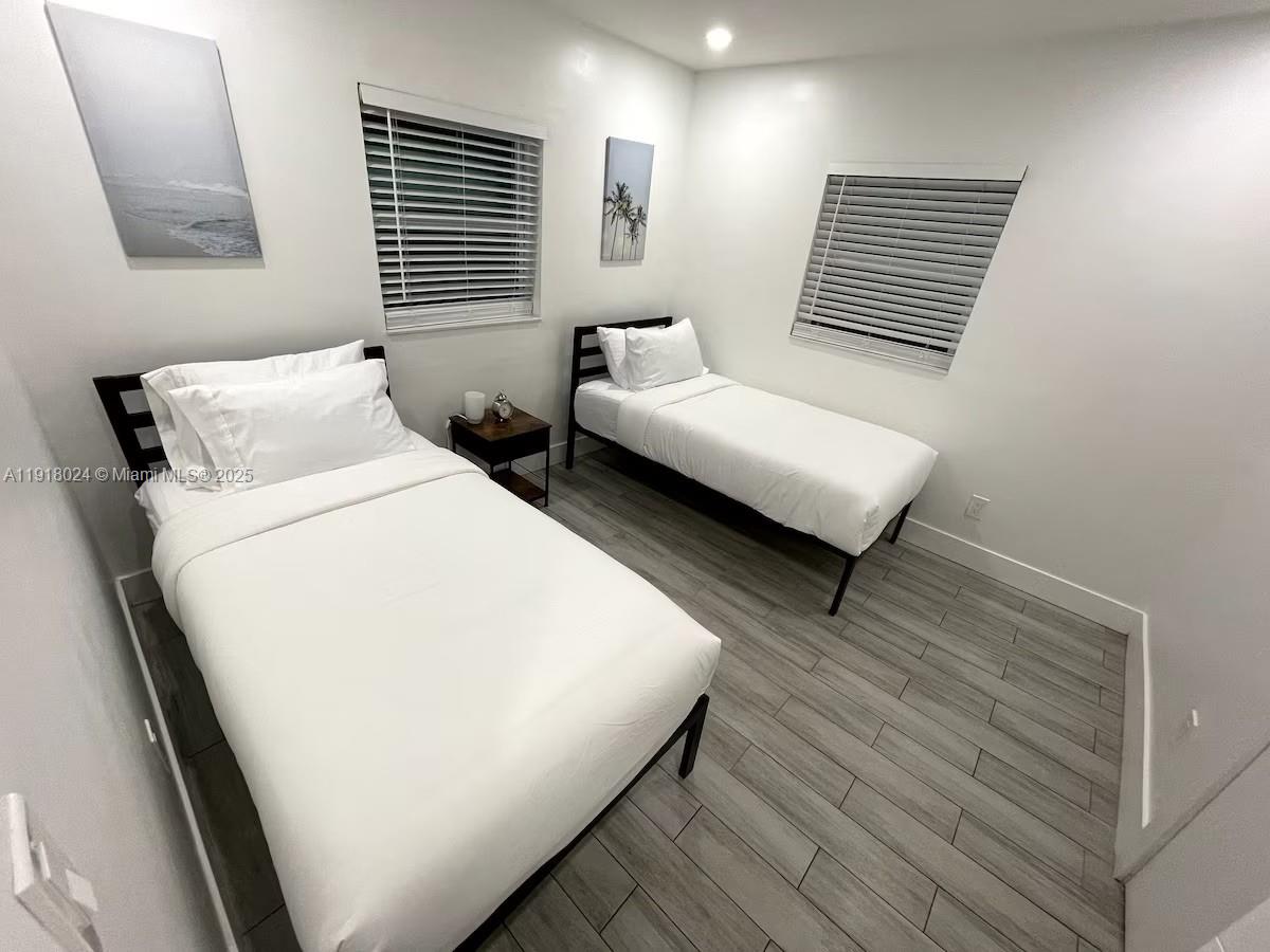 COLLIER ESTATES 1ST ADD - Residential Lease