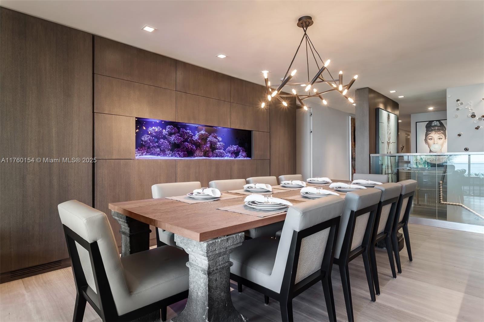 321 Ocean Dr 200