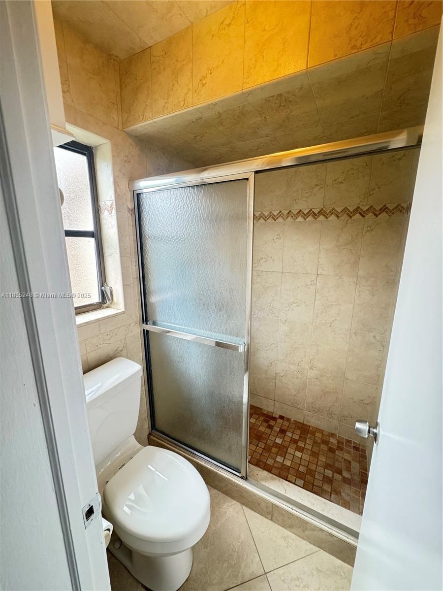 SPRINGS COLONY CLUB CONDO - Residential Lease