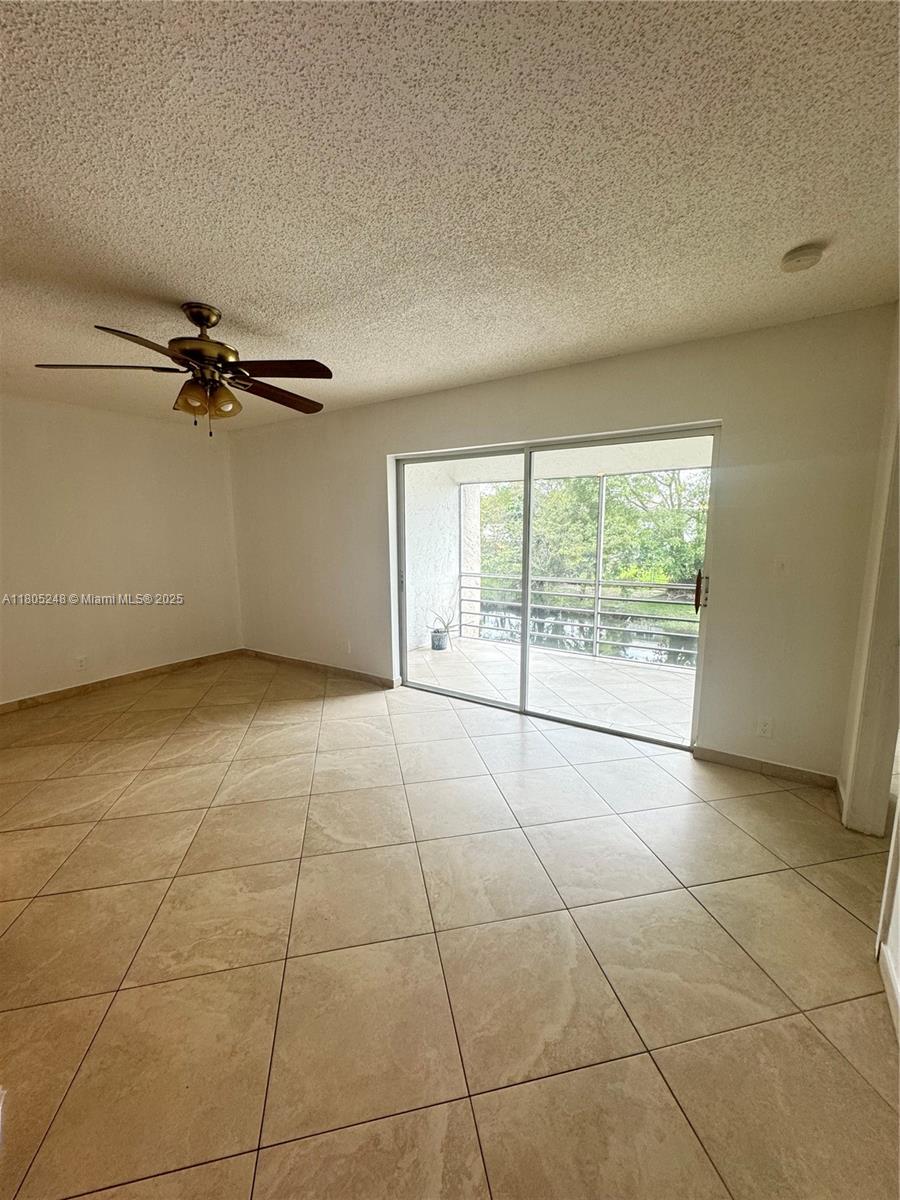 SPRINGS COLONY CLUB CONDO - Residential Lease
