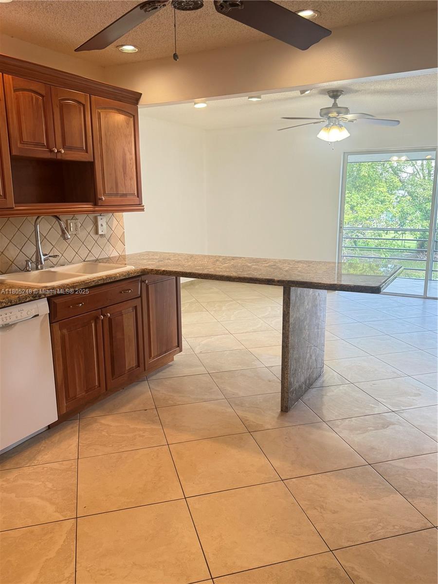 View photos, virtual tours, details... 3111 Coral Springs Dr 215