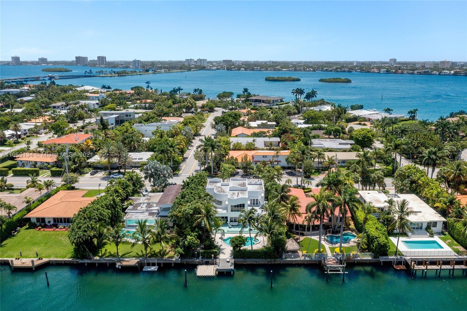 BAY HARBOR ISLAND - Residential
